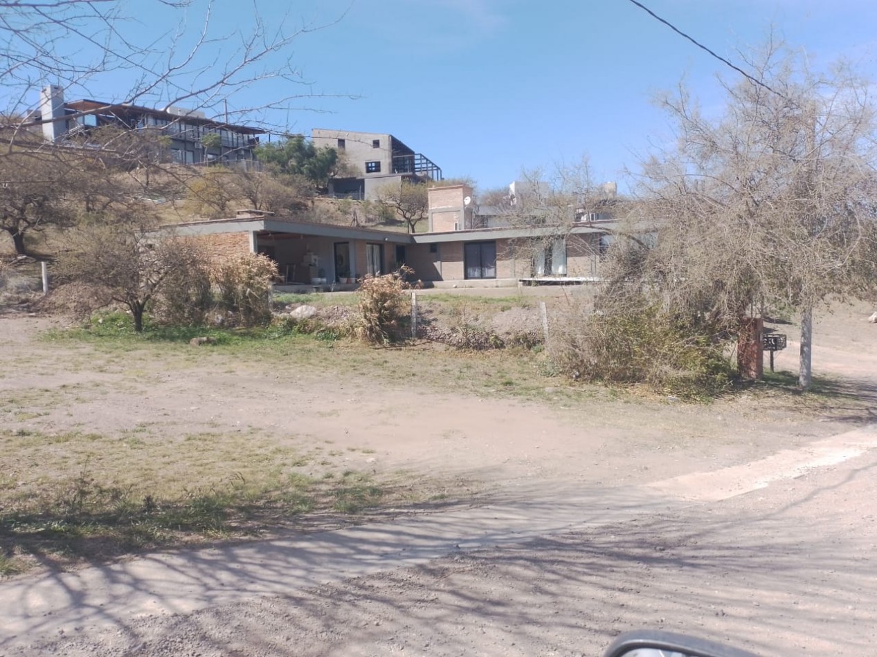 VENTA EXELENTE CASA EN BARRIO CERRADO CUMBRES DEL GOLF VILLA ALLENDE