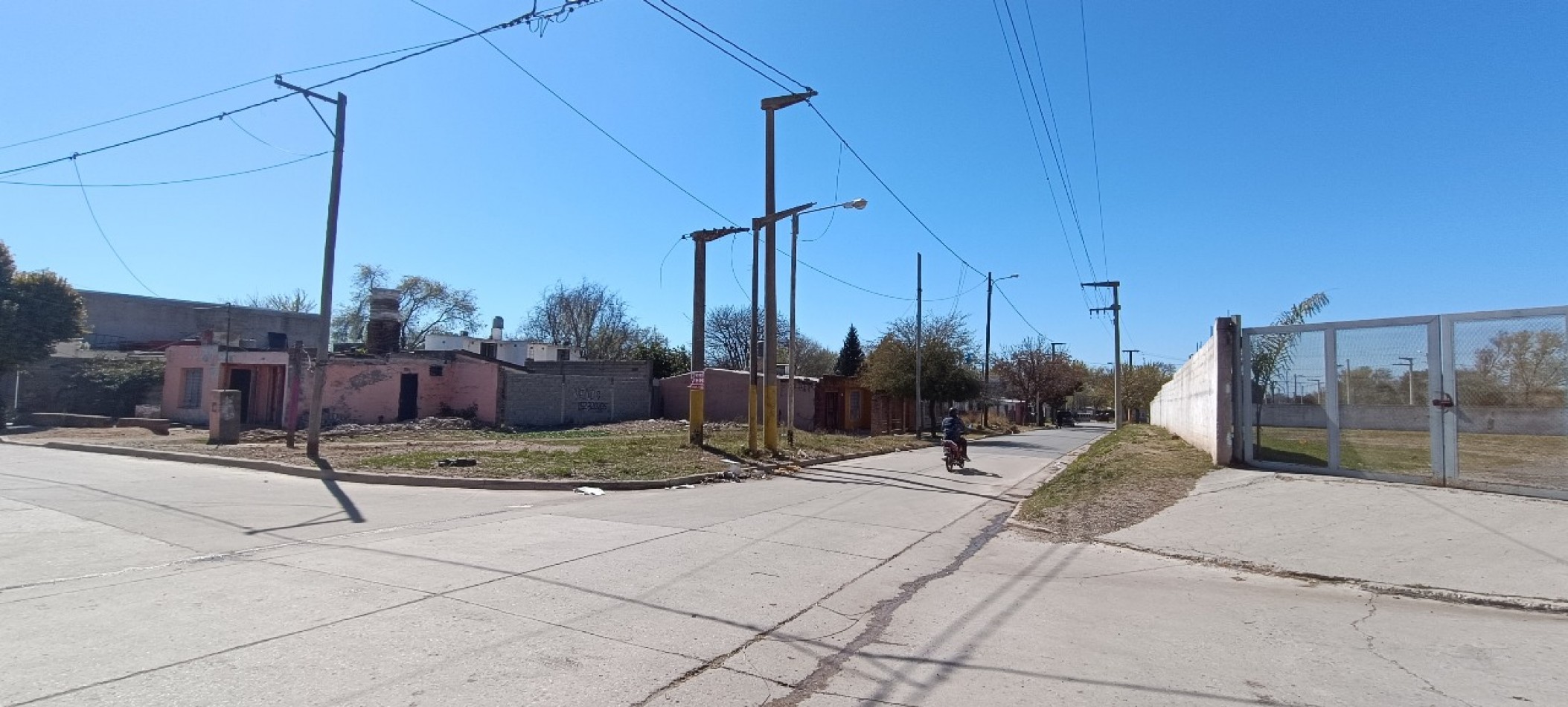 TERRENO EN VENTA Barrio Parque Republica, Calle Epumer 5195