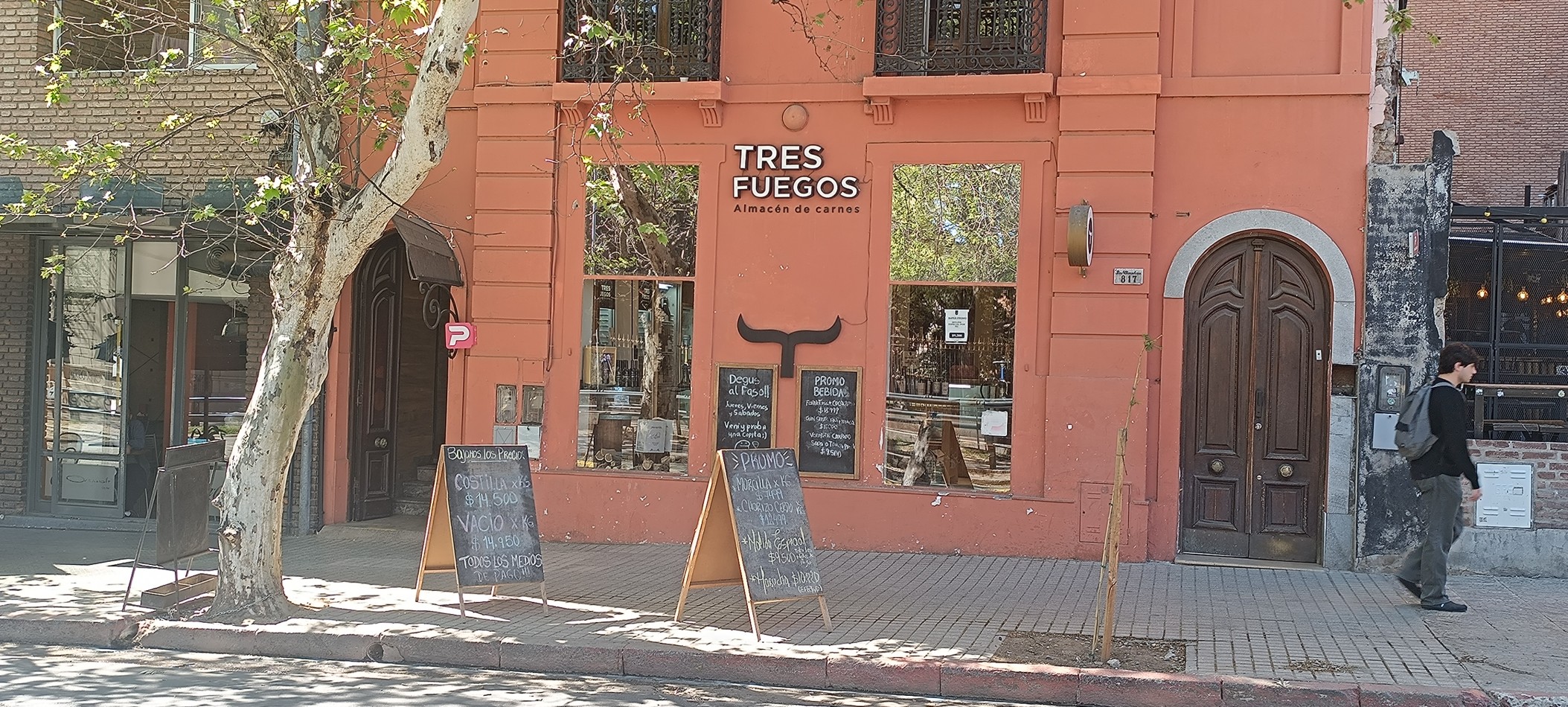 ALQUILER Excelente Local Comercial Sobre Bv. Chacabuco Barrio Nueva Cordoba
