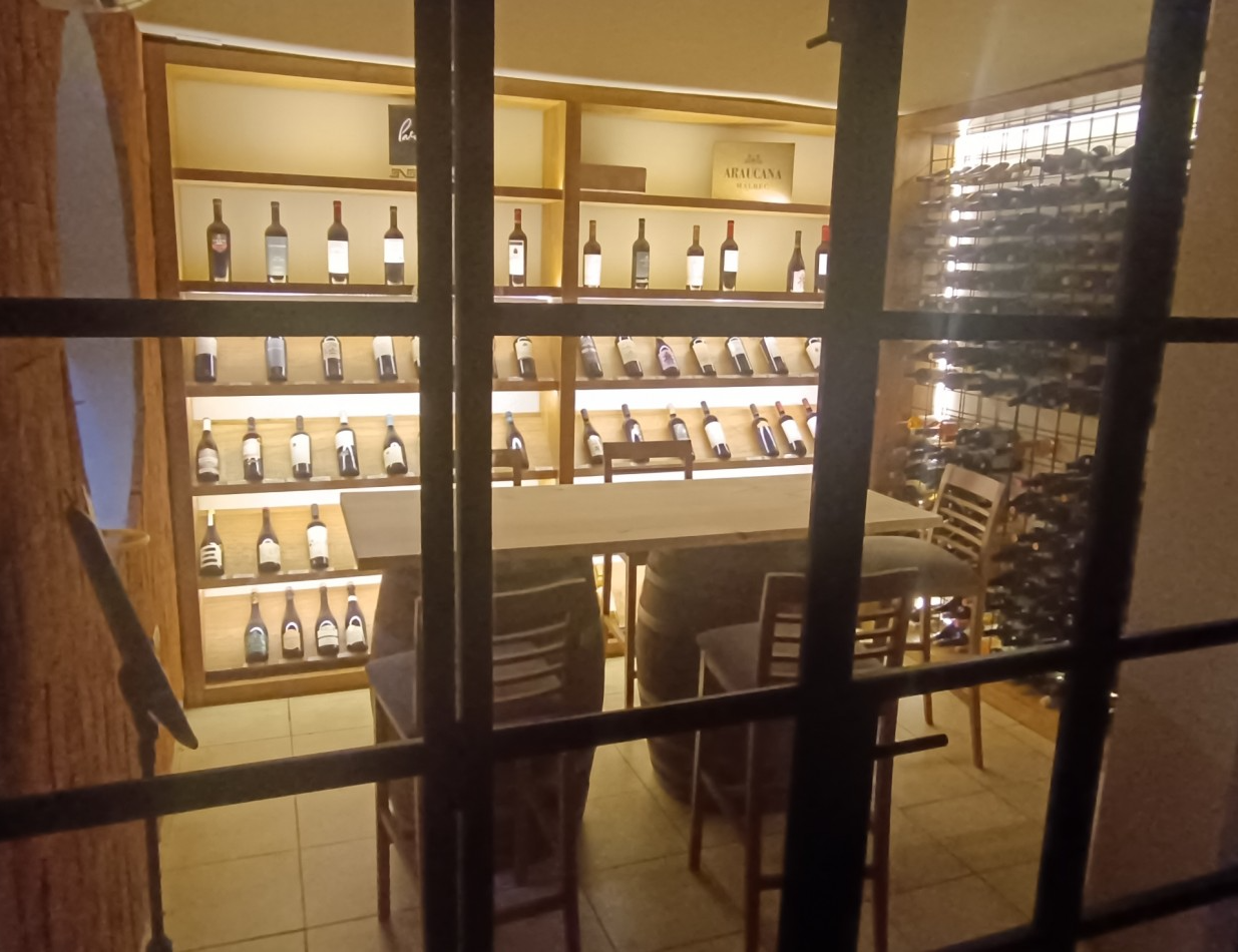 ALQUILER Excelente Local Comercial Sobre Bv. Chacabuco Barrio Nueva Cordoba