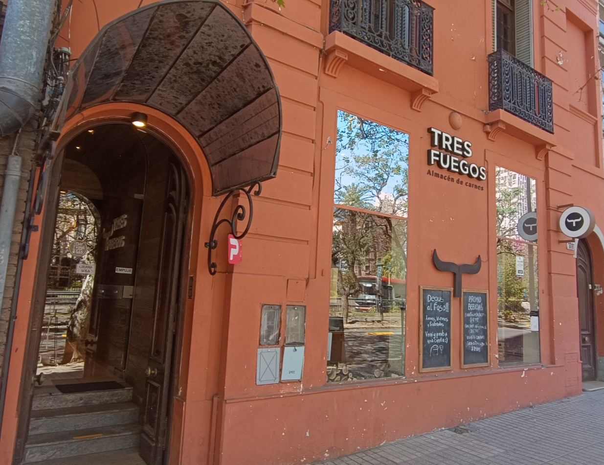 ALQUILER Excelente Local Comercial Sobre Bv. Chacabuco Barrio Nueva Cordoba
