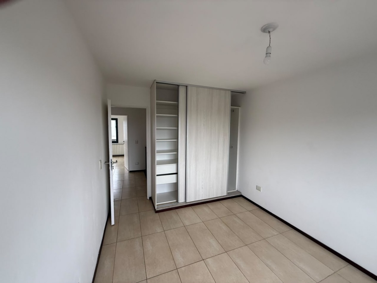 ALQUILER Duplex 3 dormiotrios, 3 baños barrio cerrado Claros del Bosque