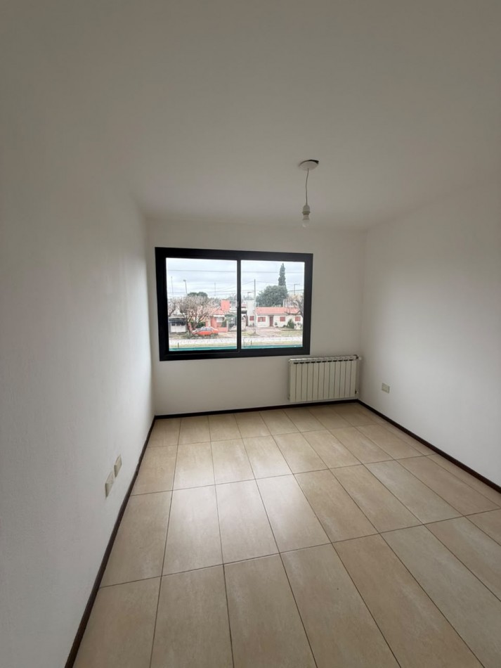 ALQUILER Duplex 3 dormiotrios, 3 baños barrio cerrado Claros del Bosque