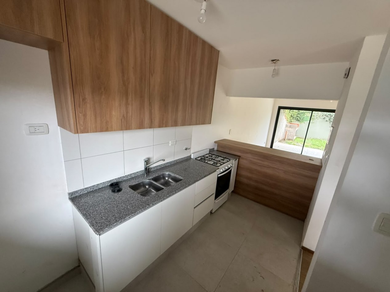 ALQUILER Duplex 3 dormiotrios, 3 baños barrio cerrado Claros del Bosque