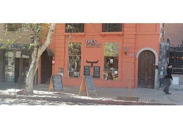 ALQUILER Excelente Local Comercial Sobre Bv. Chacabuco Barrio Nueva Cordoba